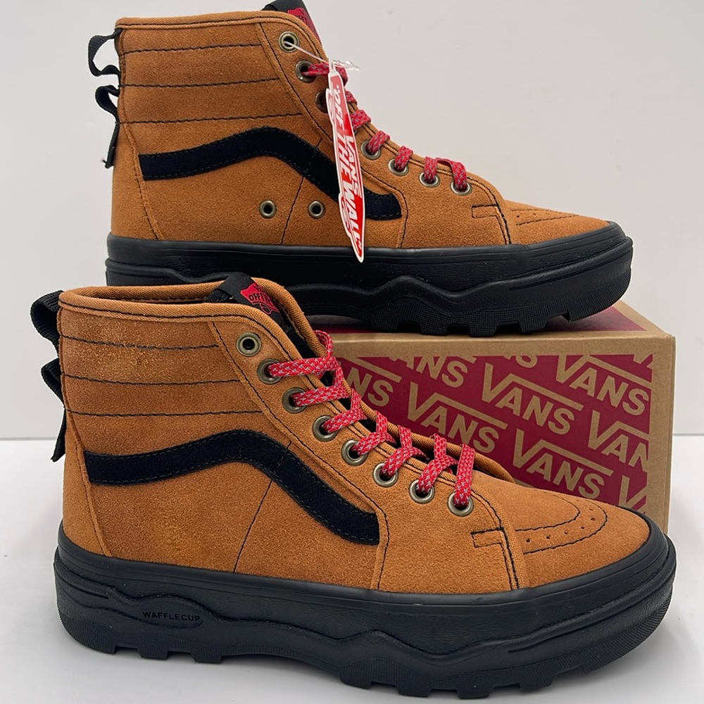 Vans WMNS Sentry Sk8-Hi Hiker Suede Brown/Black
VN0A5KY5Y49 Sneakers